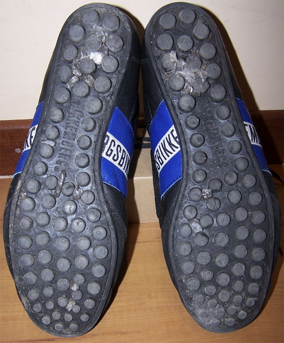 zapatillas fashion pero kon mas takos ke un carretero cabreao.jpg